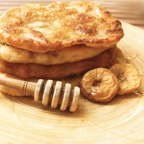 Maniot Pulled Pitas - Recipe photo by kickingbackthepebbles