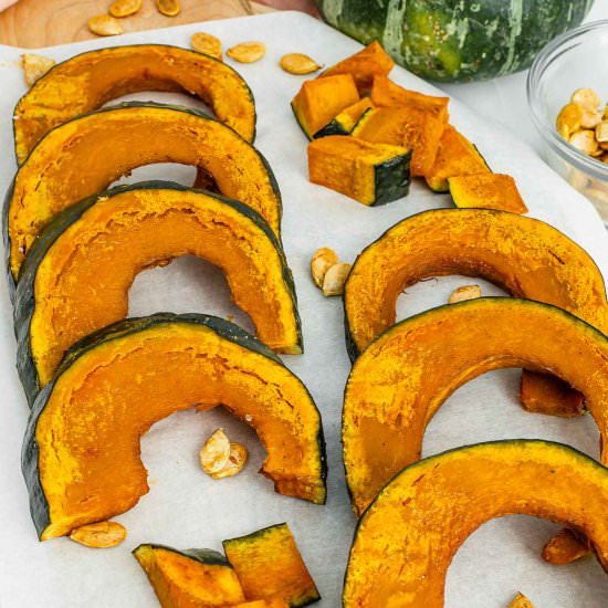Simple Roasted Kabocha Squash - Recipe photo by tastythriftytimely