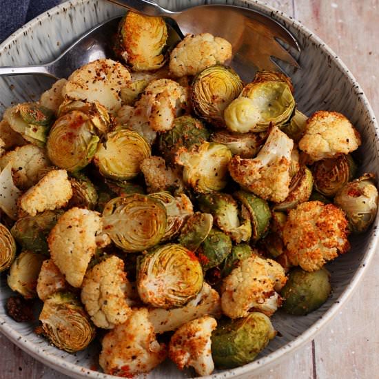 Cauliflower & Brussels Sprouts - Recipe photo by veganwithgusto