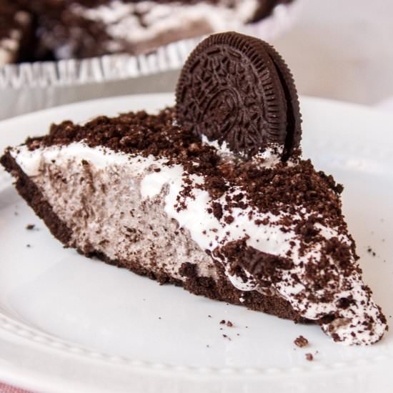 3-Ingredient Oreo Pie - Recipe photo by bykelseysmith