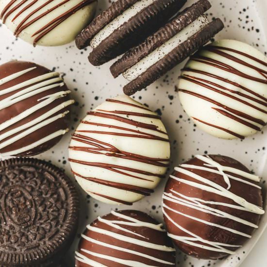 Oreo truffles balls - Recipe photo by Sweetly Cakes