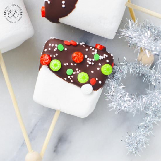 Christmas Marshmallows - Recipe photo by emilyenchanted