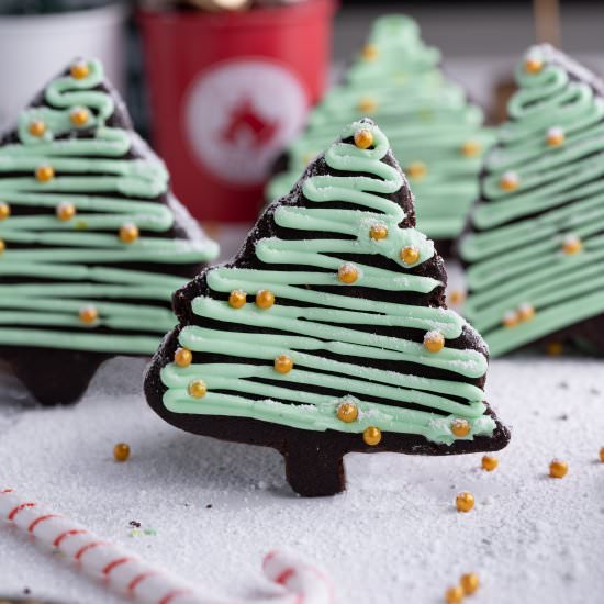 Chocolate Peppermint Christmas Tree - Recipe photo by marleysmenu