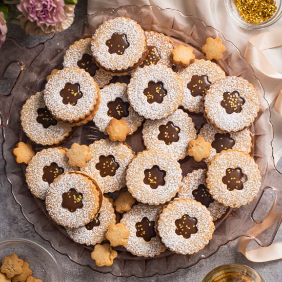 Caramel Apple Linzer Cookies - Recipe photo by rhubarbandcod