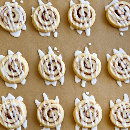 Cinnamon Roll Cookies - Recipe photo by justataste