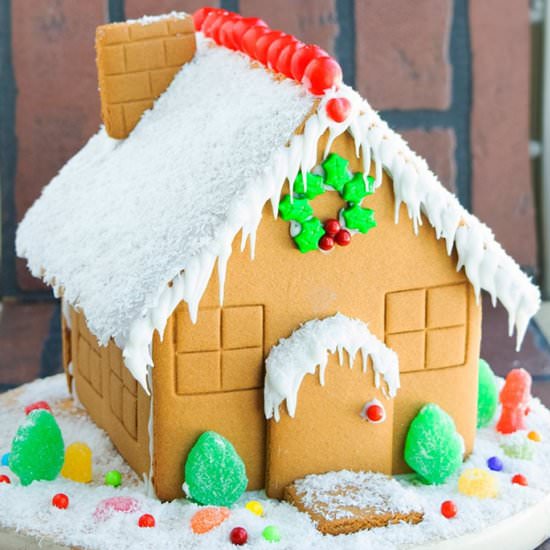 Gingerbread House - Recipe photo by Cakewhiz
