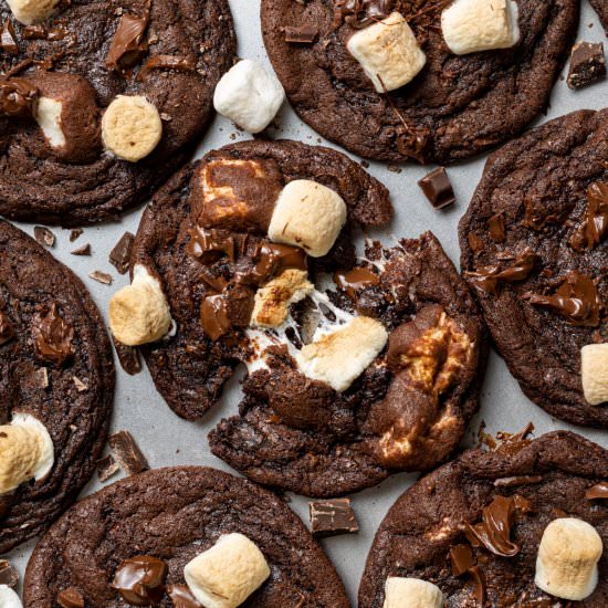 Chocolate Marshmallow Cookies - Recipe photo by cookiedoughdiaries