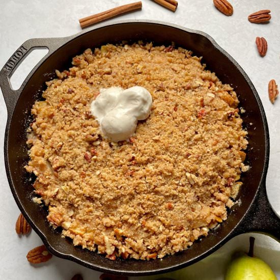 Vegan Pear Crumble - Recipe photo by serenetrail