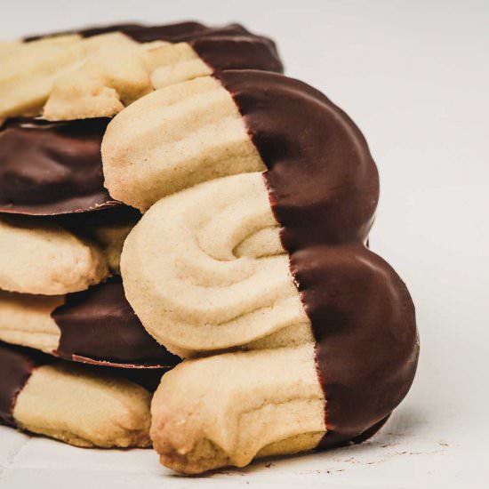 Spritzgebäck German spritz cookies - Recipe photo by Sweetly Cakes