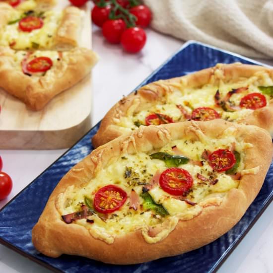 Greek Pizza Boat (Peinirli) - Recipe photo by fooodlove