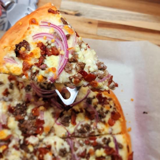 Beef, Bacon & Blue Cheese Pizza - Recipe photo by Estelle Forrest