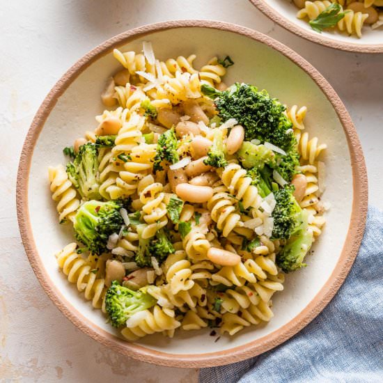 Pasta with White Beans & Broccoli - Recipe photo by nourishandfete