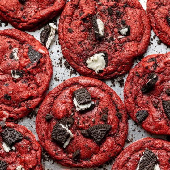 Oreo Red Velvet Cookies - Recipe photo by cookiedoughdiaries