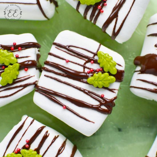 Christmas Holly Marshmallows - Recipe photo by emilyenchanted