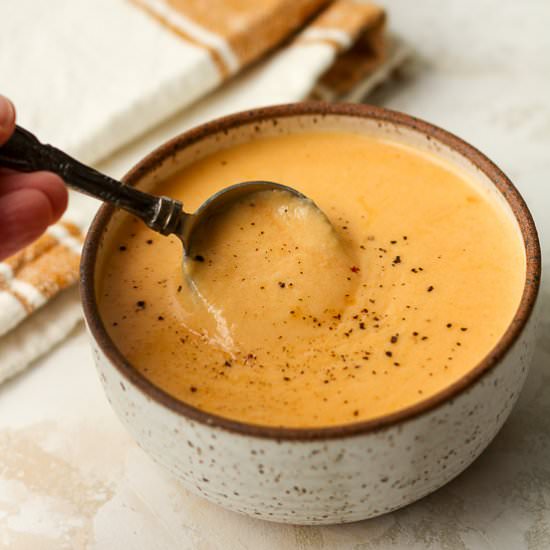 Pretzel Cheese Dip - Recipe photo by suebeehomemaker