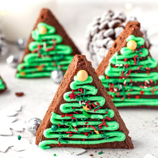Christmas Tree Brownies - Recipe photo by Flavor Mosaic