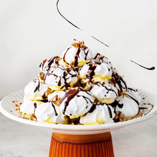 Chocolate Meringue Pyramid - Recipe photo by allweeat
