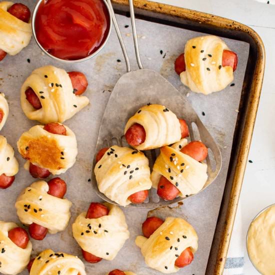 Pigs in a Blanket - Recipe photo by theforkedspoon