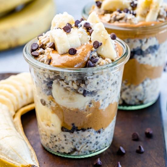 CHUNKY MONKEY OVERNIGHT OATS - Recipe photo by healthyfitnessmeals