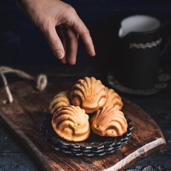 Madeleines with discarded sourdough - Recipe photo by denisav