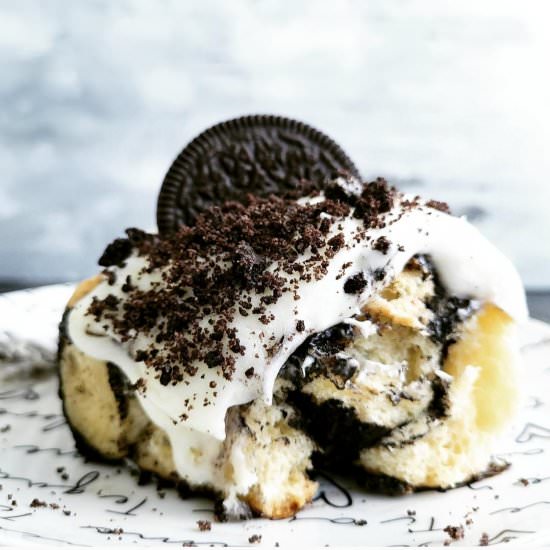 Oreo Cinnamon Rolls - Recipe photo by WhiskingWolf