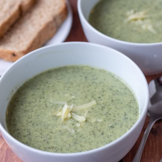 Healthy Creamy Kale Soup - Recipe photo by neilshealthymeals