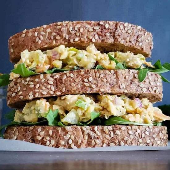 easy chickpea tuna - Recipe photo by brokebankvegan
