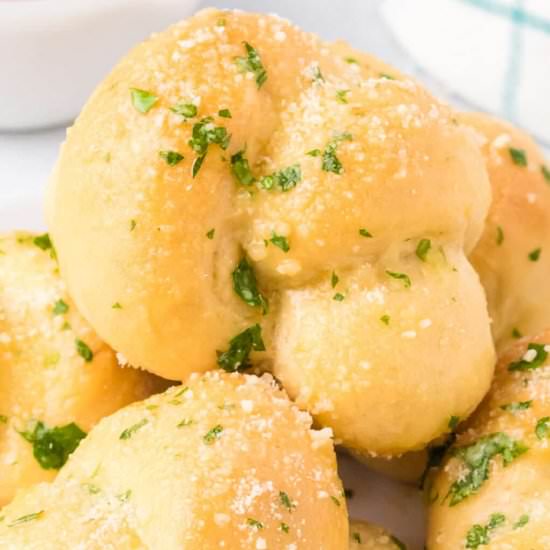 Homemade Garlic Knots - Recipe photo by OnMyKidsPlate