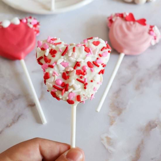 No Bake Valentine Oreo Cake Pops - Recipe photo by bklynactivemama
