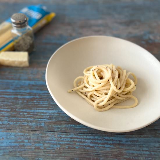 Bucatini cacio e pepe - Recipe photo by Ruoka on valmis