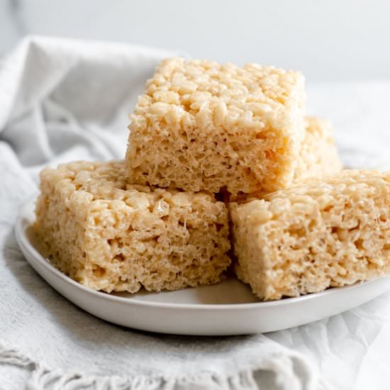 Brown Butter Rice Krispie Treats - Recipe photo by thebakersalmanac