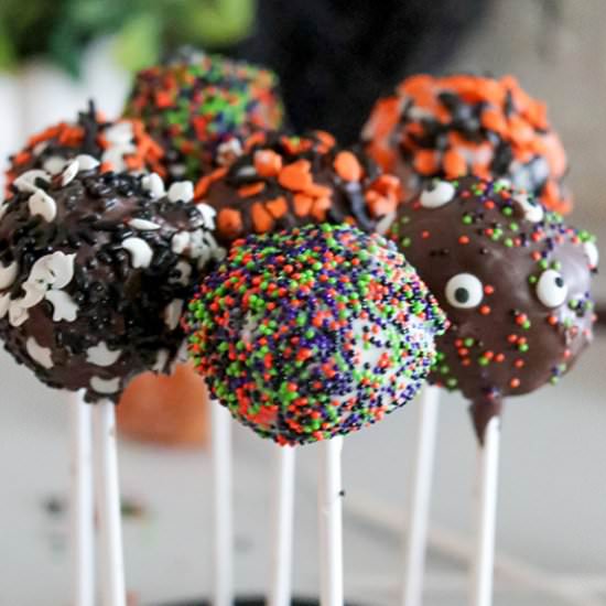 Halloween Cake Pops - Recipe photo by The Slow Roasted Italian