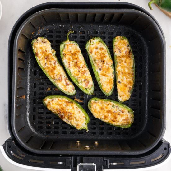 Air Fryer Jalapeno Poppers - Recipe photo by amandascookin