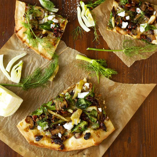 Roasted Mushroom & Fennel Pizza - Recipe photo by anotherveganfoodblog.com