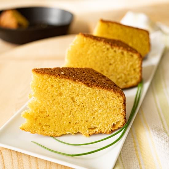 Sweet Skillet Cornbread - Recipe photo by House of Elyn Ryn