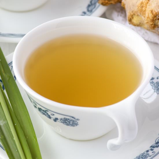 Fresh Lemongrass Ginger Tea - Recipe photo by wetrinifood