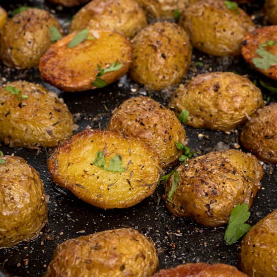 Oven Roasted Baby Potatoes - Recipe photo by Flawless Food