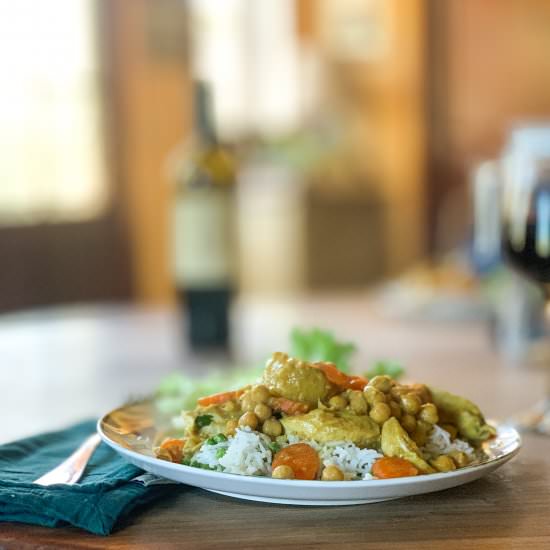 Easy chicken and chickpea curry - Recipe photo by Healthy Epicurean