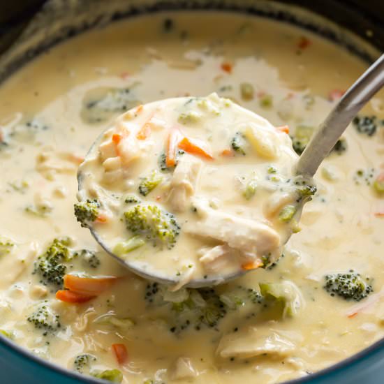 Cheesy Chicken Broccoli Soup - Recipe photo by Savingroomfordessert