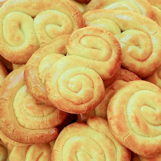 Easter Cookies – Κουλουράκια - Recipe photo by kickingbackthepebbles