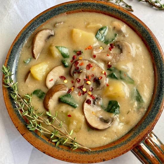 Vegan Potato Mushroom Soup - Recipe photo by serenetrail