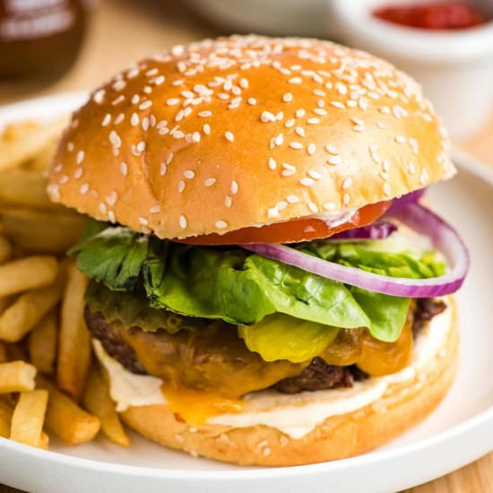 Air Fryer Hamburgers - Recipe photo by Neighborfood