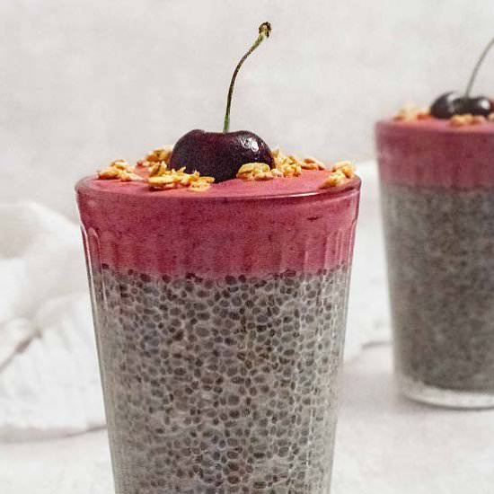 Black Forest Fruits Chia Pudding - Recipe photo by The Real Food Geek