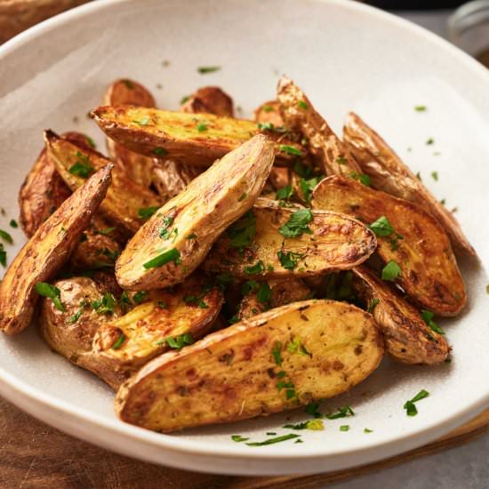Air Fryer Fingerling Potatoes - Recipe photo by SplashofTaste