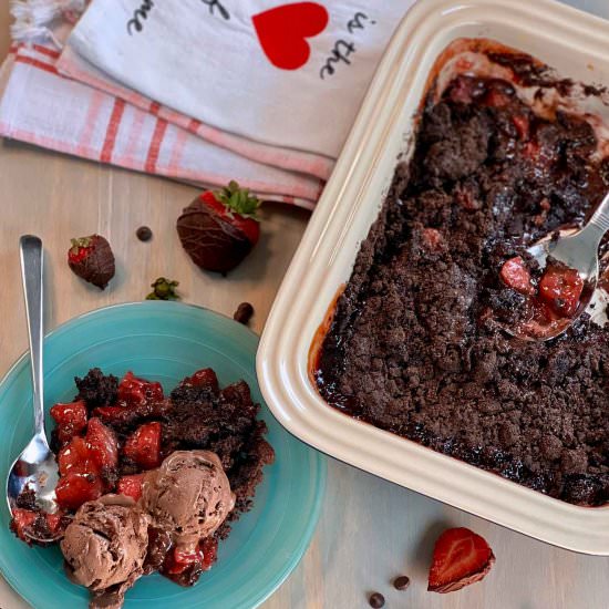Strawberry Chocolate Crumble - Recipe photo by freebelly