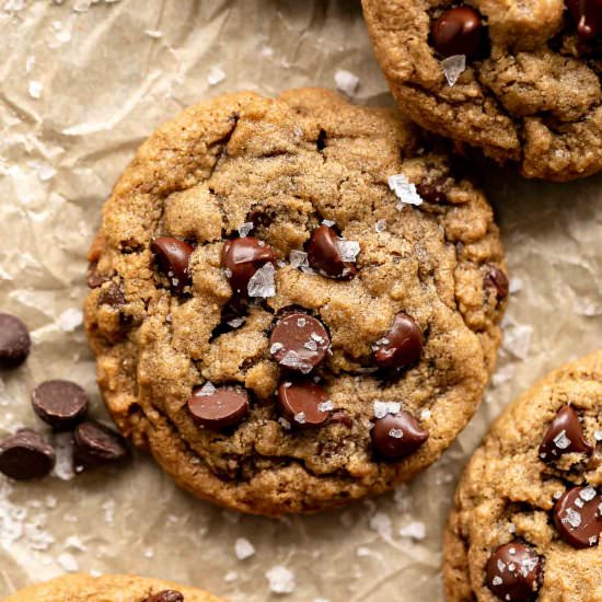 Oat Flour Chocolate Chip Cookies - Recipe photo by Jar Of Lemons