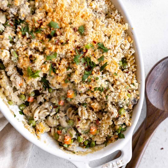 Healthy Tuna Noodle Casserole - Recipe photo by Jar Of Lemons