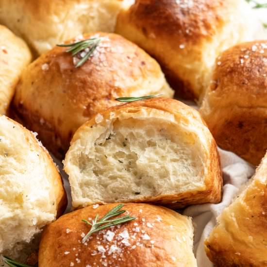 Cheddar Rosemary Dinner Rolls - Recipe photo by grandbabycakes