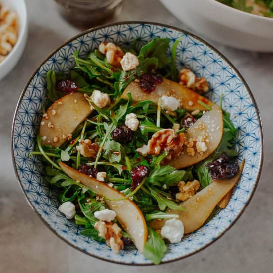 Pear & Arugula Goat Cheese Salad - Recipe photo by HIldaskitchenblog