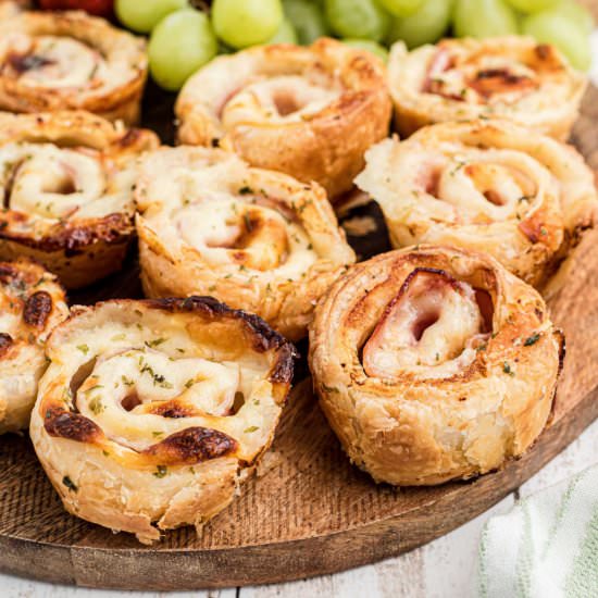 Ham and Cheese Bites - Recipe photo by thecaglediaries